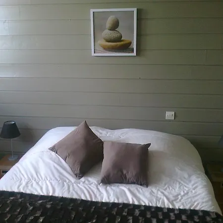 Chambres D'Hotes Familiales Proche De Carcassonne Bed & Breakfast