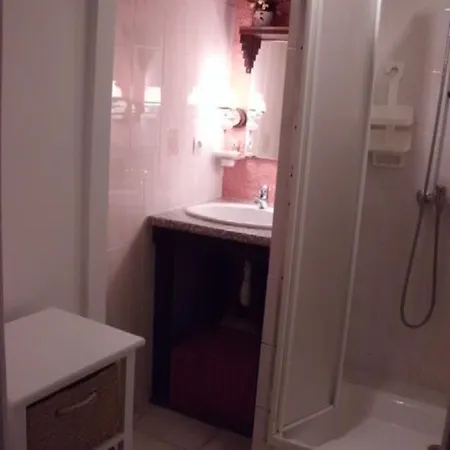 Chambres D'Hotes Familiales Proche De Carcassonne Bed & Breakfast 3*